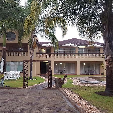 Urban Lifestyles Hotel Nyanda Luaran gambar