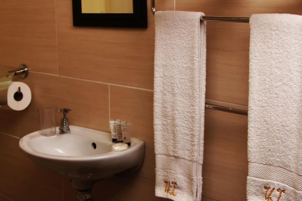 Urban Lifestyles Hotel Nyanda Luaran gambar